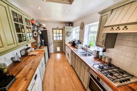 4 bedroom semi-detached house for sale, Scotland Farm Road, Ash Vale GU12