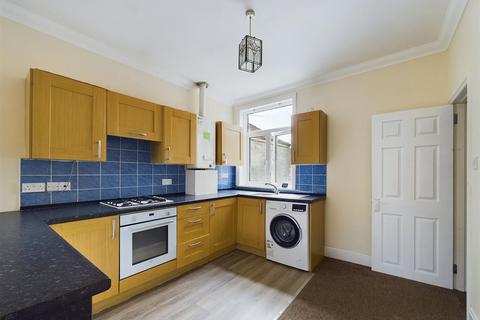 1 bedroom flat to rent, 50 Telephone Road, Southsea PO4