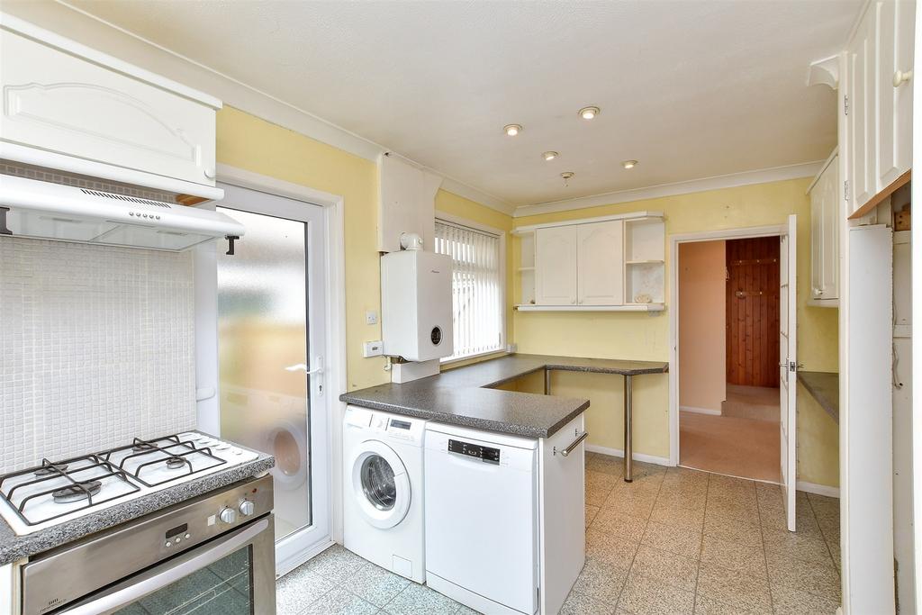 Kitchen/ Breakfast Room