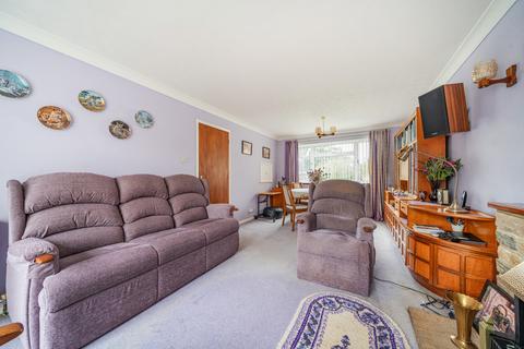 4 bedroom semi-detached house for sale, Haslemere cul de sac location