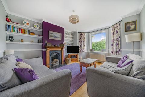 38 School Road, Haslemere, GU27 3RN