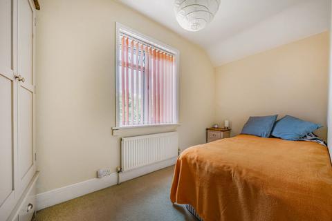 38 School Road, Haslemere, GU27 3RN