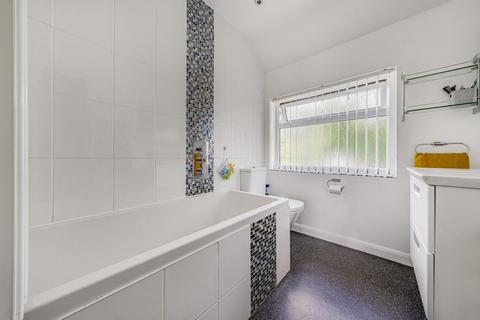 38 School Road, Haslemere, GU27 3RN