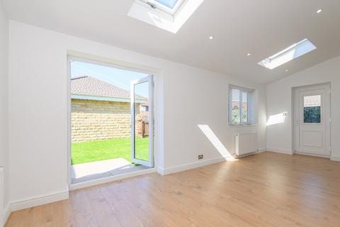 1 Ashbrook Close, Ossett, WF5 9DU