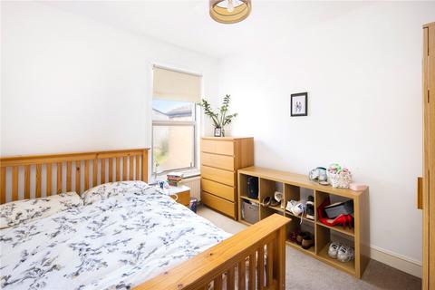 23 Selwyn Road, London, E3 5EA