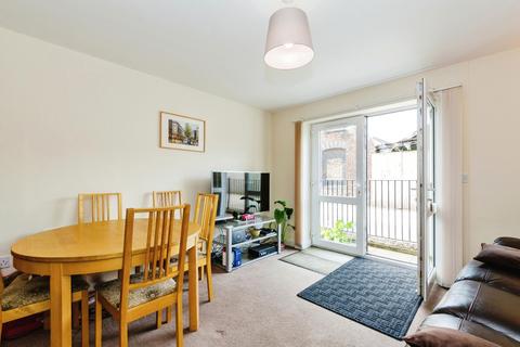 2 bedroom flat for sale, Gemini Court, Wigan, WN1