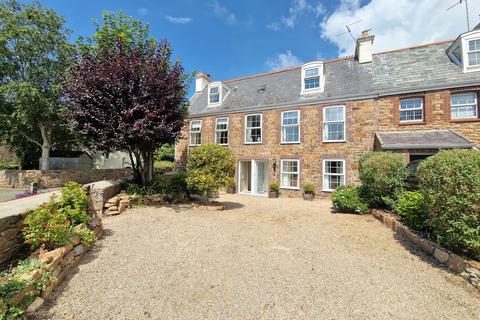 6 bedroom house for sale, The Old Forge, St Clement