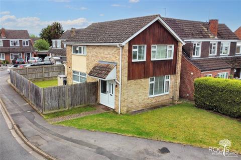 3 bedroom detached house for sale, Pipit Close, Berkshire RG19