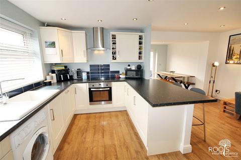 3 bedroom detached house for sale, Pipit Close, Berkshire RG19