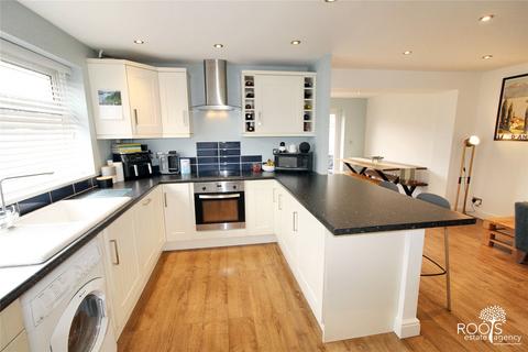 1 Pipit Close, Thatcham, RG19 3SB