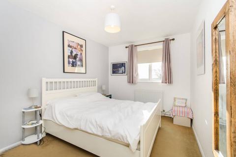 1 bedroom flat to rent, Weydown Close, Southfields, London, SW19