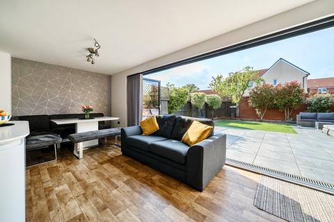 1 Apple Blossom Walk, Cranbrook, Exeter, EX5 7ED