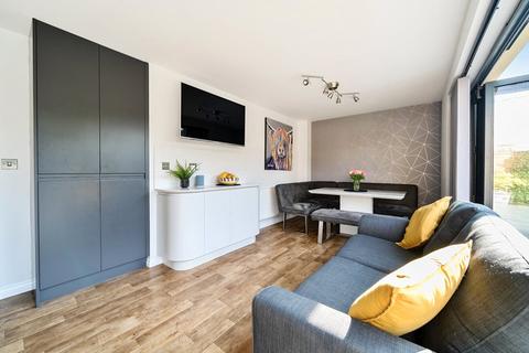 1 Apple Blossom Walk, Cranbrook, Exeter, EX5 7ED