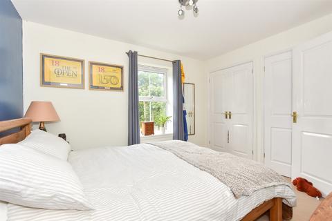 3 bedroom end of terrace house for sale, Scott Avenue, Canterbury, Kent