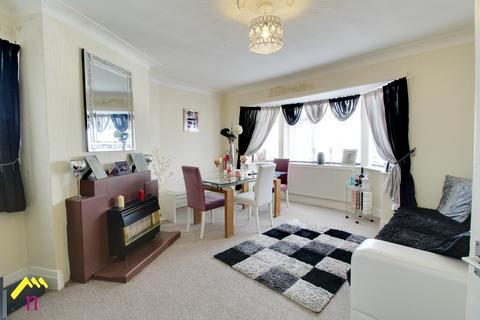 3 bedroom flat to rent, St Helens Road, Doncaster DN4