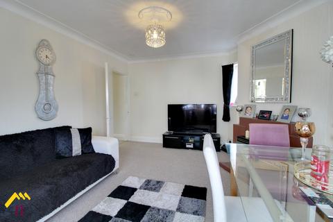 3 bedroom flat to rent, St Helens Road, Doncaster DN4