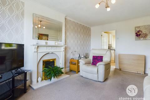 15 Kestrel Close, Blackburn, BB1 8LG