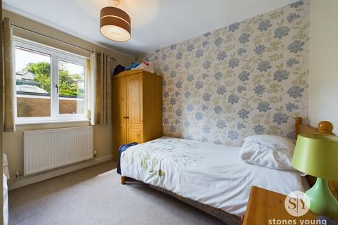 15 Kestrel Close, Blackburn, BB1 8LG