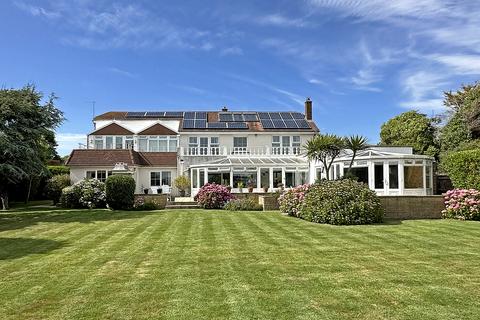 4 bedroom detached house for sale, The Drive, Craigweil Private Estate, Bognor Regis, West Sussex PO21