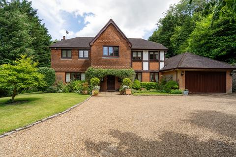 5 bedroom detached house for sale, Slines Oak Road, Caterham CR3