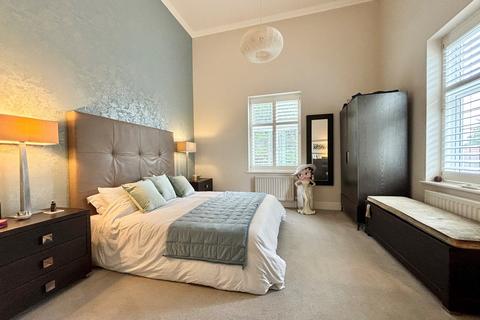 6 Bucknall Way, Beckenham, BR3 3XJ