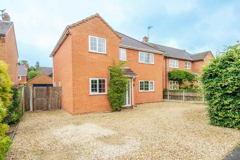 48 Armstrong Road, Norwich, NR7 9LJ