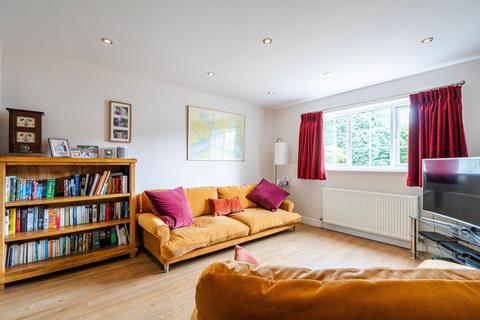 48 Armstrong Road, Norwich, NR7 9LJ