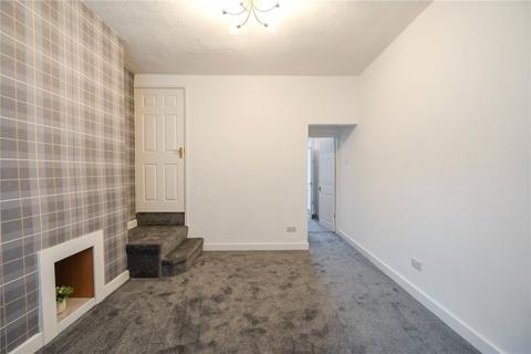 3 bedroom terraced house to rent, Weelsby Street, Grimsby, Lincolnshire, DN32