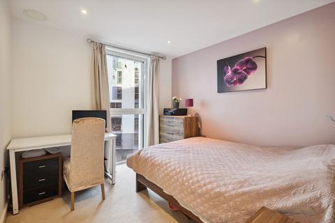 2 bedroom apartment to rent, Keats Apartments, Saffron Central Square, Croydon, CR0