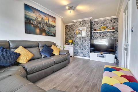 88 Bullfields, Sawbridgeworth, CM21 9DF