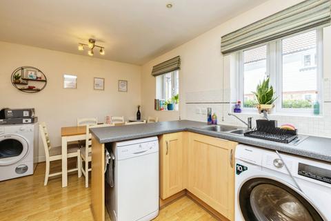 3 bedroom end of terrace house for sale, Greyhound Chase, Ashford, Kent