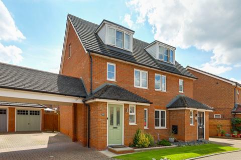 3 bedroom semi-detached house for sale, Grampian Place, Stevenage SG1