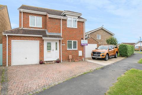 3 bedroom detached house for sale - Malthouse Road, Selsey, PO20