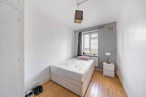 3 bedroom flat for sale, Burnt Oak Broadway, Edgware, HA8