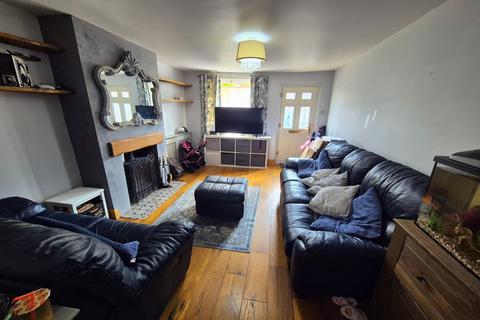 2 bedroom semi-detached house to rent, Mill Road, Maldon, Essex