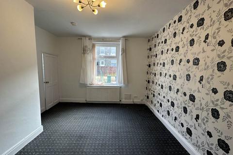 2 bedroom terraced house to rent, Moorbottom Road, Thornton Lodge, Huddersfield, West Yorkshire, HD1