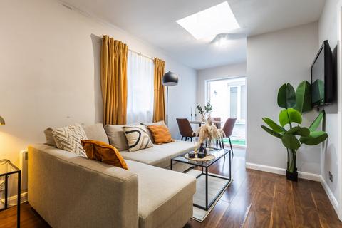 1 bedroom flat for sale, Camden High Street, Camden, NW1