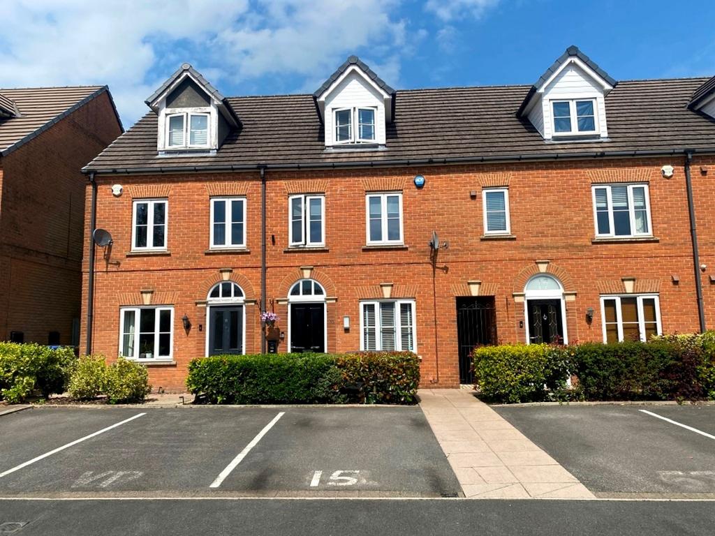 15 Vanguard Close