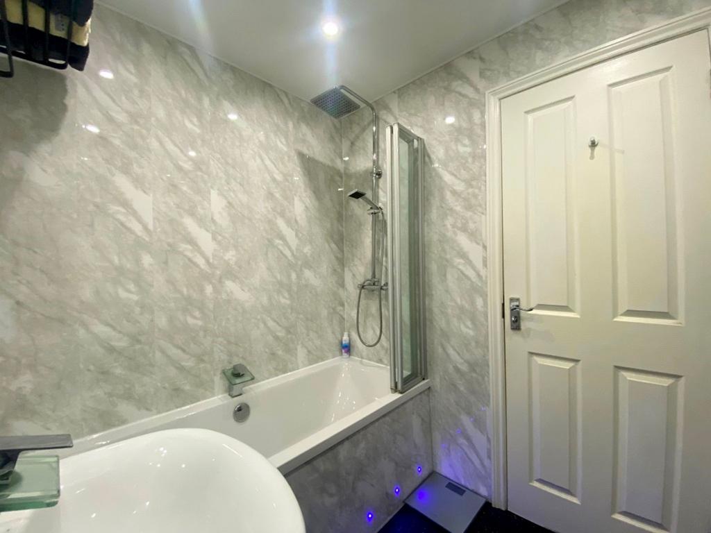 Family bathroom