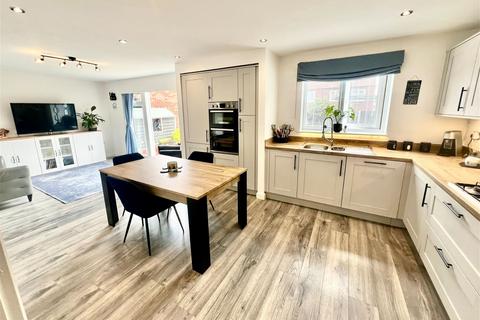 56 Folly Way, Barnsley, S71 2SP