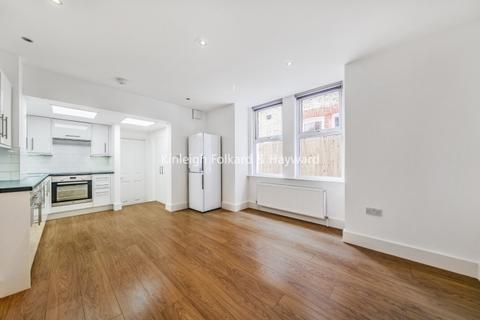 2 bedroom flat to rent, Gilbey Road Tooting SW17