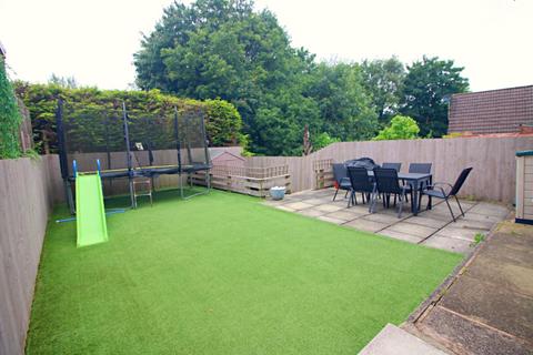 8 Cherry Tree Way, Helmshore, Rossendale, BB4 4JZ