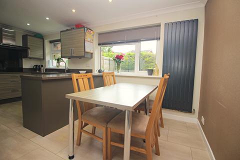 8 Cherry Tree Way, Helmshore, Rossendale, BB4 4JZ