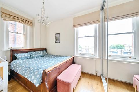 2 bedroom flat for sale, Honeybourne Road, West Hampstead, London, NW6