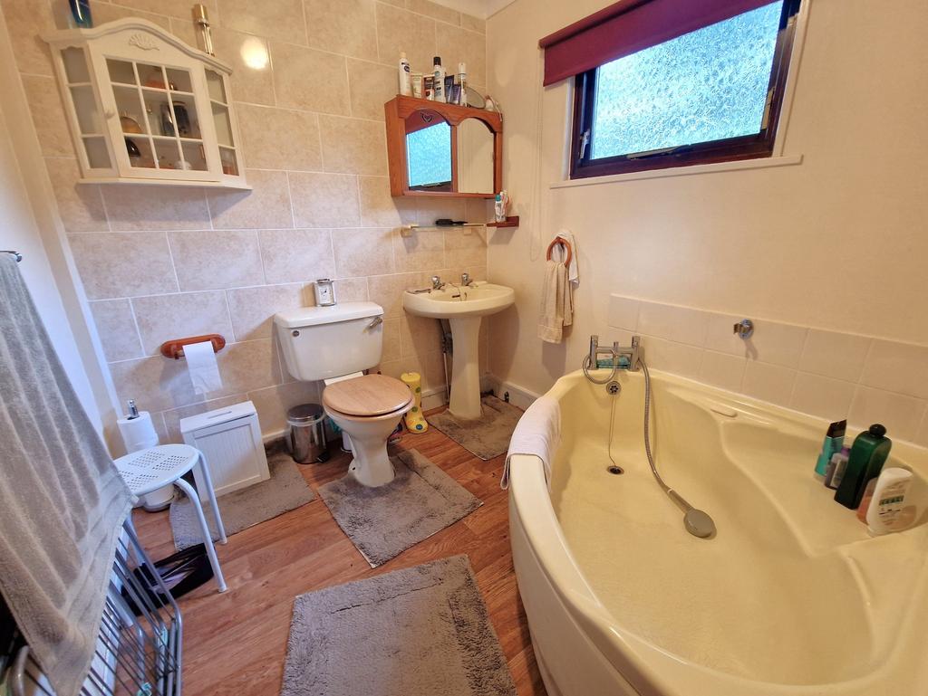 Ensuite Bathroom