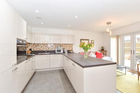 4 bedroom detached house for sale, Lakeland Avenue, Bognor Regis, West Sussex