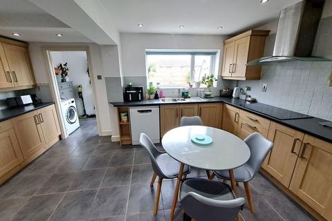 10 Birchmead, Gamlingay, Sandy, SG19 3ND