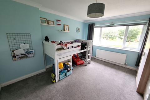 10 Birchmead, Gamlingay, Sandy, SG19 3ND