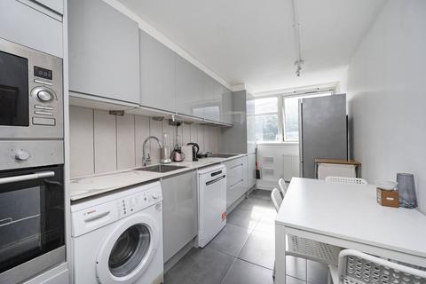 3 bedroom flat to rent, Cyrus Street, Islington, London, EC1V