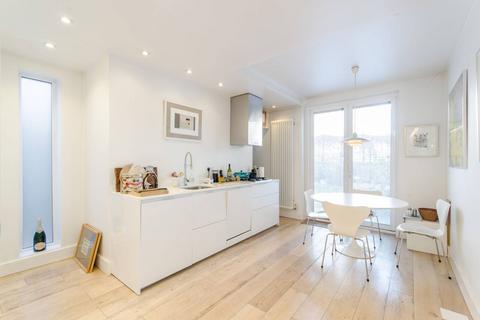 3 bedroom flat for sale, Southfield Road, Chiswick, London, W4